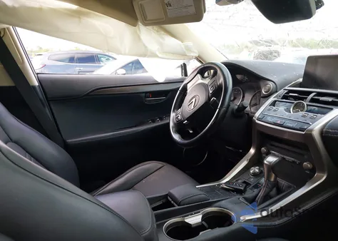 2018 Lexus Nx 300 z USA, uszkodzony, nr VIN JTJYARBZ7J2092243